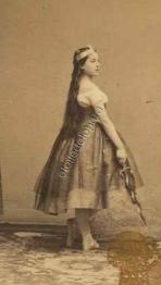 Henriette Wolter dans le Papillon